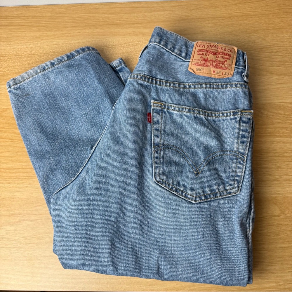 VTG Y2K Levi's 550 Relaxed Fit Jeans Mens 35x30 Blue Distressed Denim Workwear